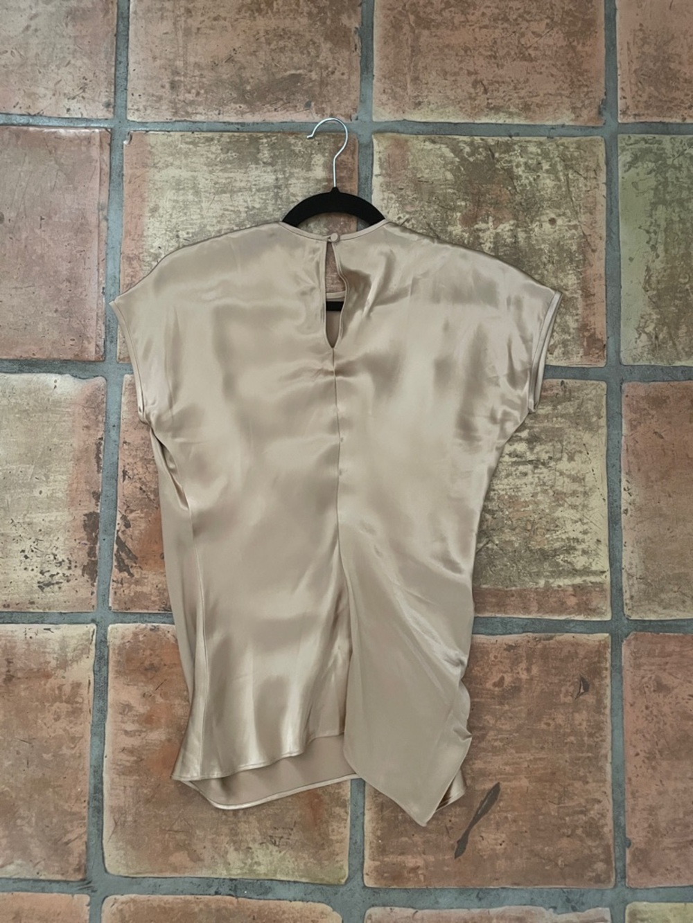 Price Drop 🔷 Helmut Lang Small Gold Bronze Satin Twist-Front Blouse - Picture 8 of 8